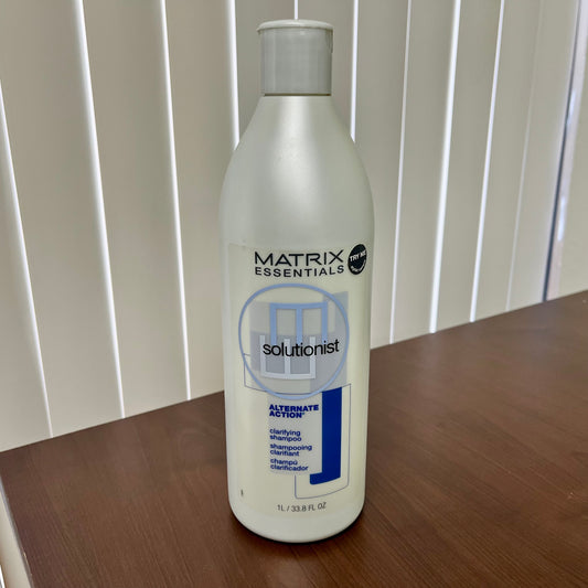 Matrix Essentials Solutionist Alternate Action Clarifying Shampoo - 33.8 oz